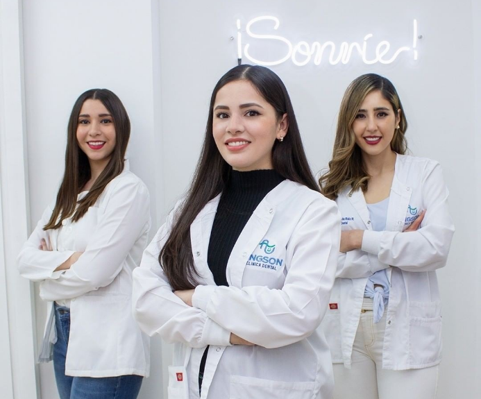 Imagen dentistas grupo Ungson Clinica Dental